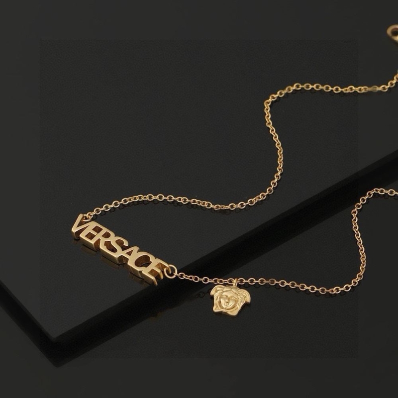 VERSACE
